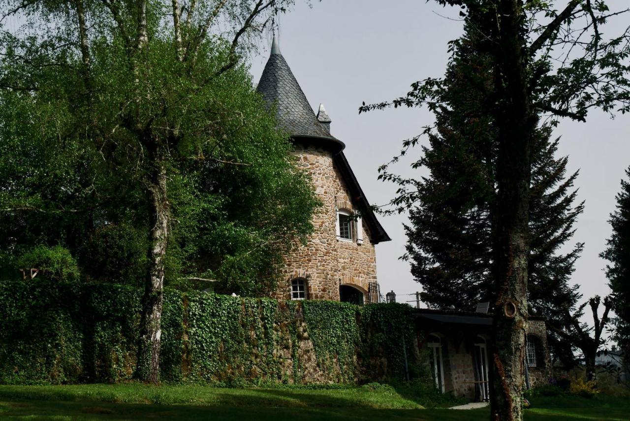 Manoir De Chantemerle Sainte-Fortunade Exterior photo